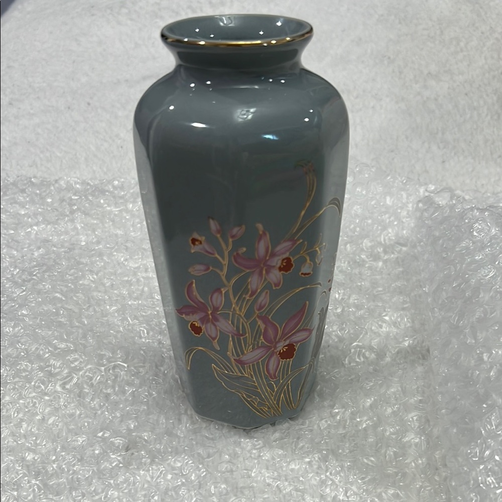 Vintage Japan Handcrafted Gray Porcelain Floral Vase